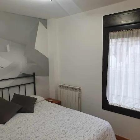 Centro Aparcamiento Gratuito Al Lado Del Pilar * Zaragoza